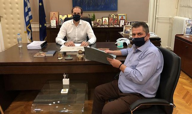 Συνάντηση εργασίας με τον Υφυπουργό Οικονομικών Απόστολο Βεσυρόπουλο, είχε ο Αντιπεριφερειάρχης Ημαθίας Κώστας Καλαϊτζίδης